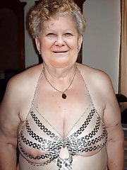 Granny older mom reveal Ñrack porn pics